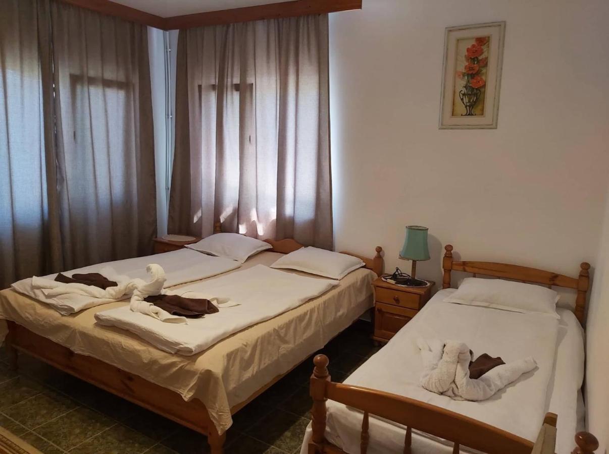 Guest Rooms Grudovi Obzor Εξωτερικό φωτογραφία