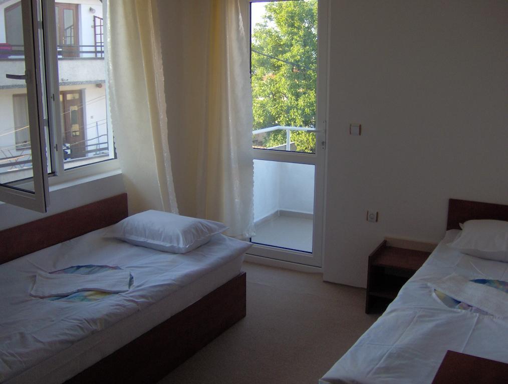 Guest Rooms Grudovi Obzor Δωμάτιο φωτογραφία