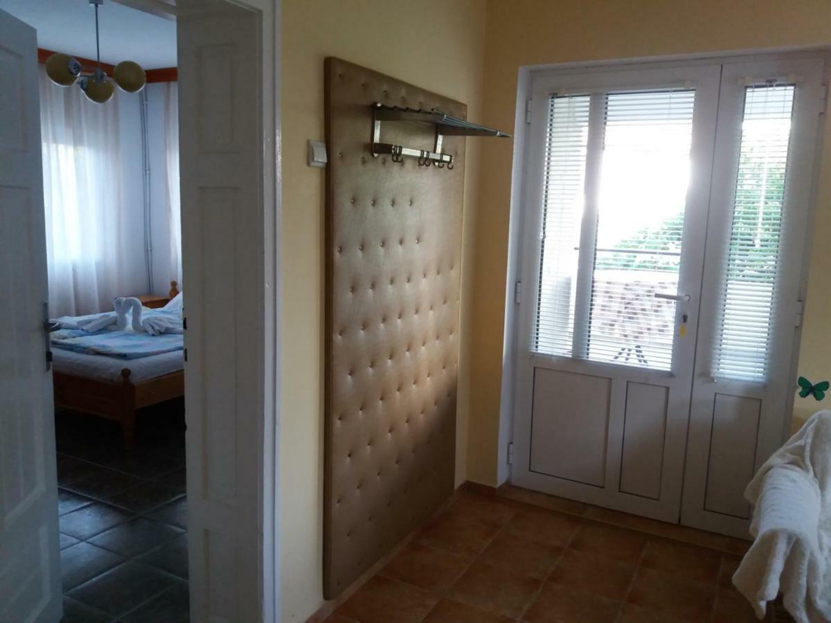 Guest Rooms Grudovi Obzor Εξωτερικό φωτογραφία